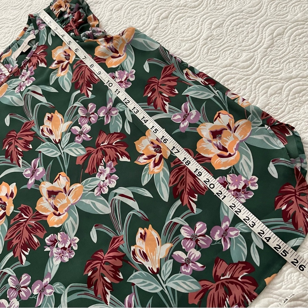 LOFT Top Floral Cap Sleeve Size Petite Medium - Picture 11 of 15